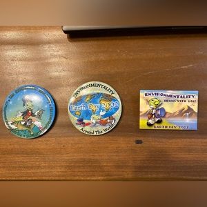 Walt Disney Jiminy Cricket Pins Buttons Environment Lot Of 3